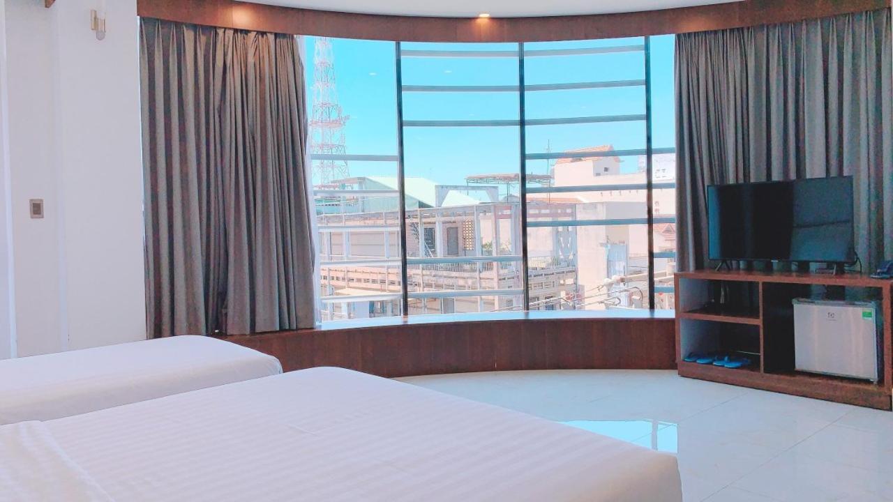 Quoc Thanh Hotel Long Khanh Exterior foto