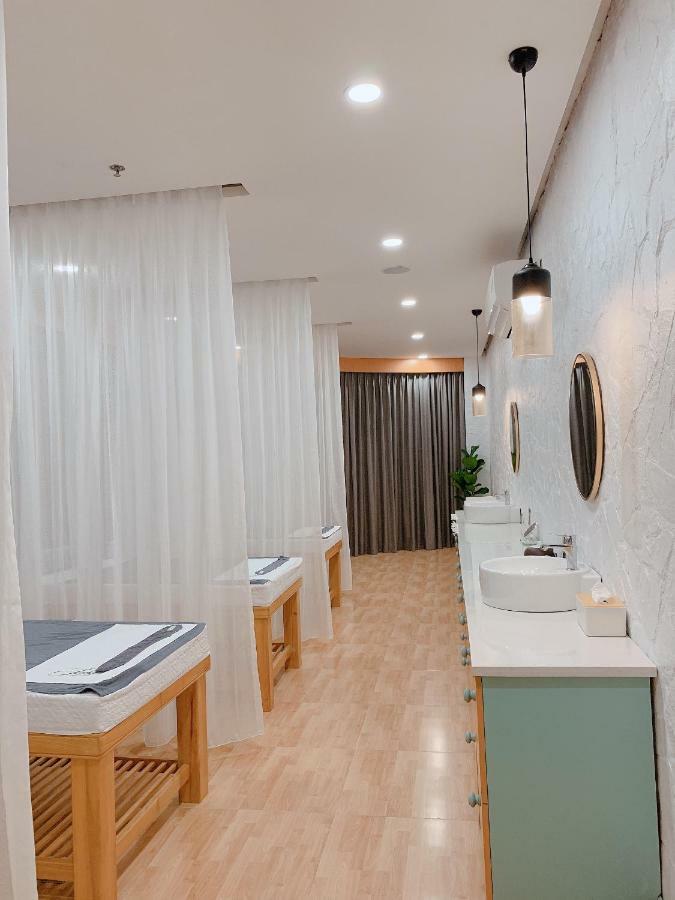 Quoc Thanh Hotel Long Khanh Exterior foto