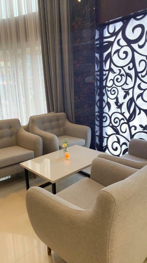 Quoc Thanh Hotel Long Khanh Exterior foto
